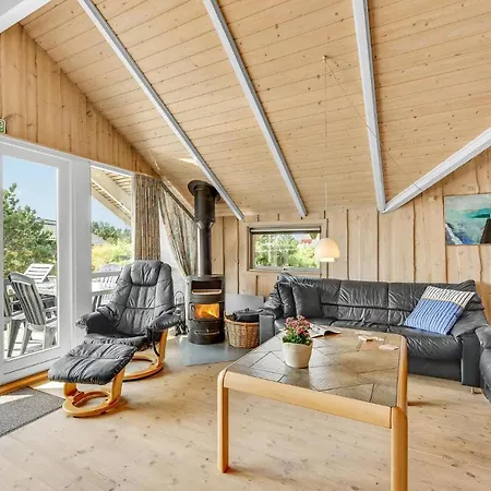 Beautiful In Hvide Sande With Kitchen * Bjerregård