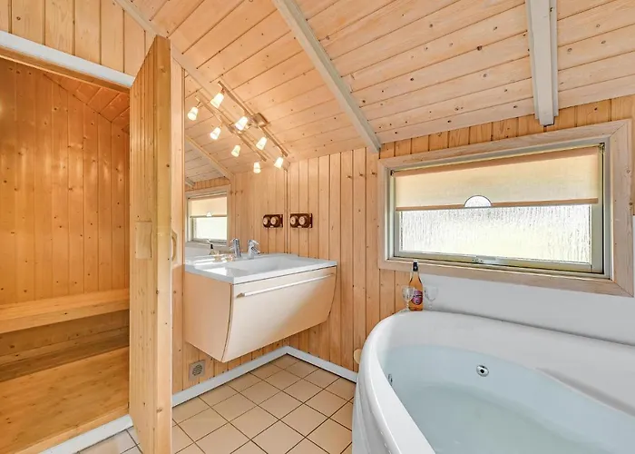 Awesome In Hvide Sande With Sauna Сasa de vacaciones *