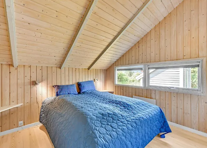 Awesome In Hvide Sande With Sauna Сasa de vacaciones Bjerregård